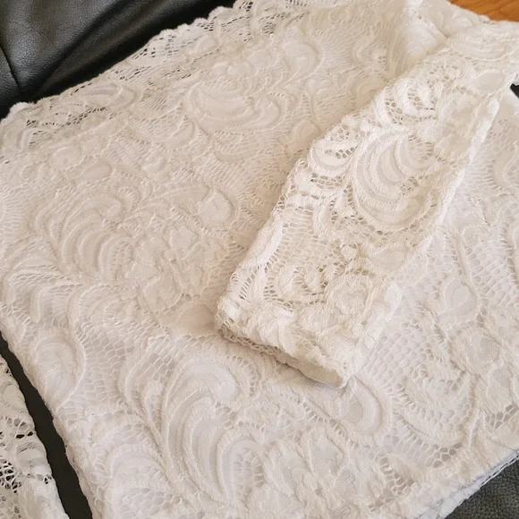 Lace top - Picture 5 of 7